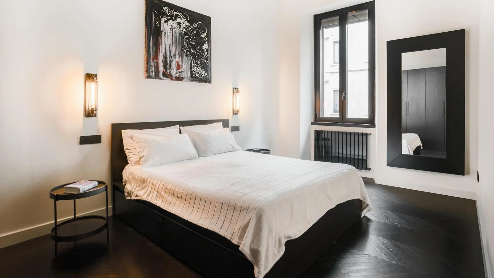 Minimal Apartment Pv Milano